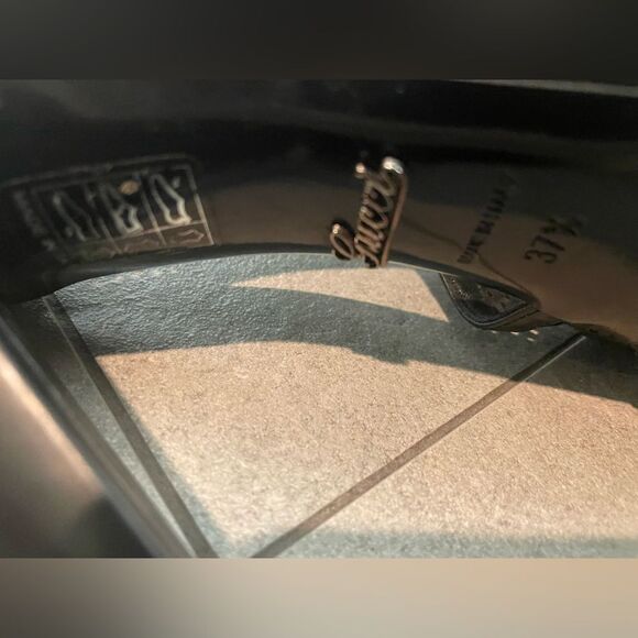 2 ITEM BUNDLE - Gucci Oversized Sunglasses - Gucci Stiletto Heels - Black - 7.5 - Picture 8 of 14